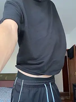 alexyourboy online show from October 2025 01:03:02 PM