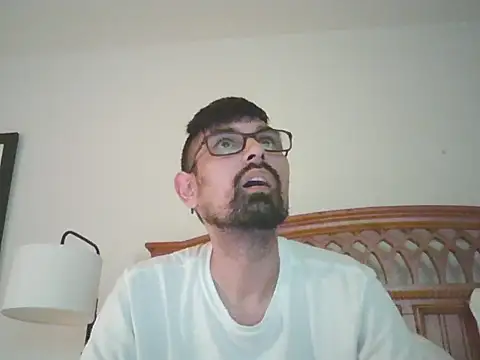 Snapshot of spence204011 chatting on October 2025 02:48:01 AM spence204011 online show from October 2025 02:48:01 AM