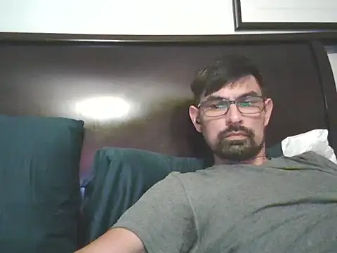 Snapshot of spence204011 chatting on November 2025 02:56:02 AM spence204011 online show from November 2025 02:56:02 AM