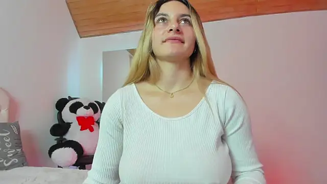 AtheneaRossi online show from March 2025 11:12:01 PM