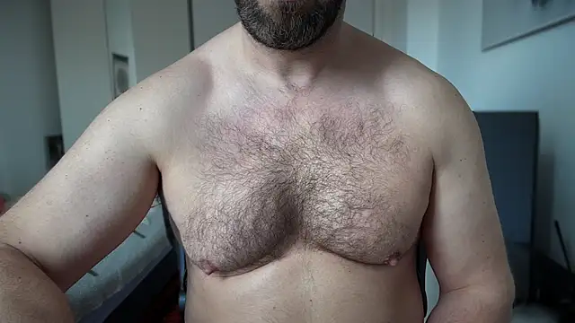 Mr Beef online show from March 2025 11:44:02 AM