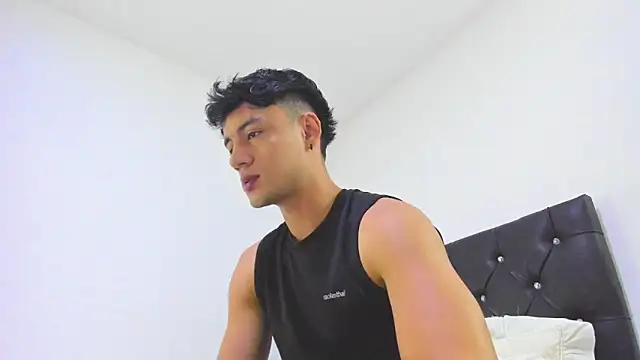 Sebastian-Dash online show from February 2025 01:11:02 AM