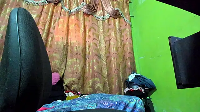 Snapshot of Brenda_Smith69 chatting on October 2025 07:44:02 PM Brenda Smith69 online show from October 2025 07:44:02 PM