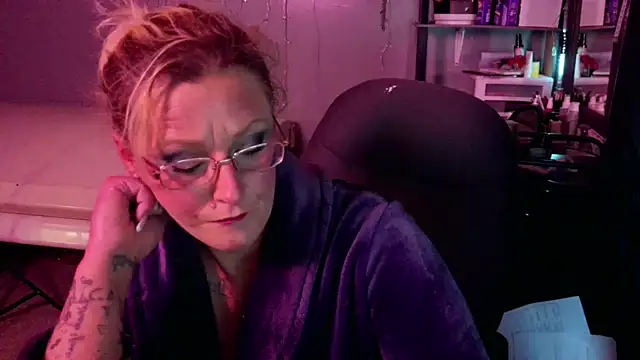 Lisalovely6981 online show from January 2025 10:24:01 PM