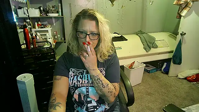 Lisalovely6981 online show from February 2025 10:59:02 PM