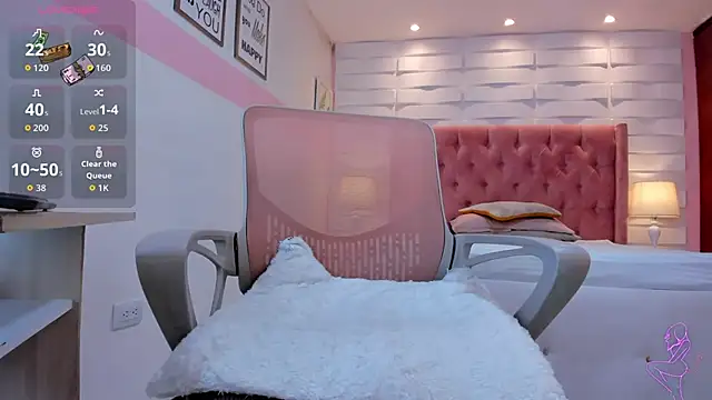 mhelissaw online show from November 2025 04:07:01 PM