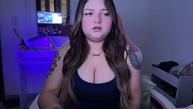 SweetPaige  online show from September 2025 01:43:02 PM