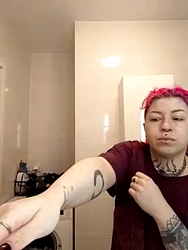 divine eve online show from February 2025 02:48:02 PM