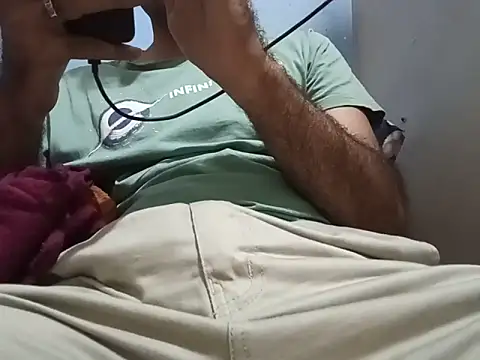 cuckhair online show from June 2026 04:40:01 PM