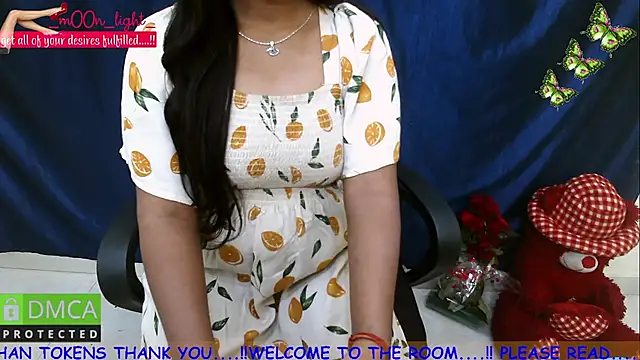 Snapshot of _mOOn_light_ chatting on February 2025 07:59:01 AM mOOn light online show from February 2025 07:59:01 AM