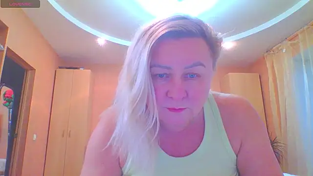 mira robinsonnn online show from January 2026 10:28:02 AM