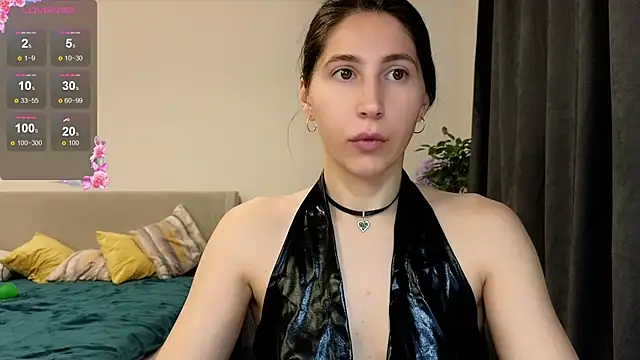 Snapshot of marrycolins chatting on November 2025 02:34:02 AM marrycolins online show from November 2025 02:34:02 AM