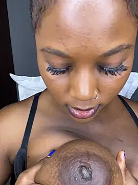 chocogirl01 online show from January 2025 12:39:02 PM