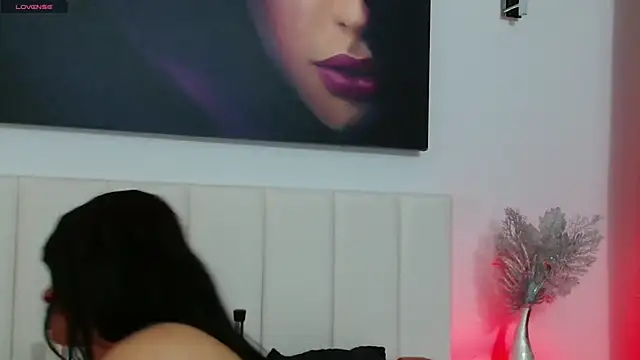 AnnaRos online show from February 2025 07:05:02 PM