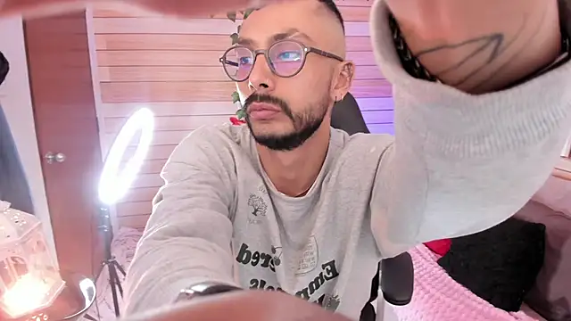 Tom cooper  online show from February 2025 01:00:02 PM