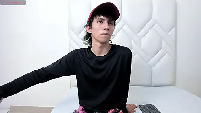 Snapshot of JeanRam18 chatting on September 2025 07:58:02 PM JeanRam18 online show from September 2025 07:58:02 PM