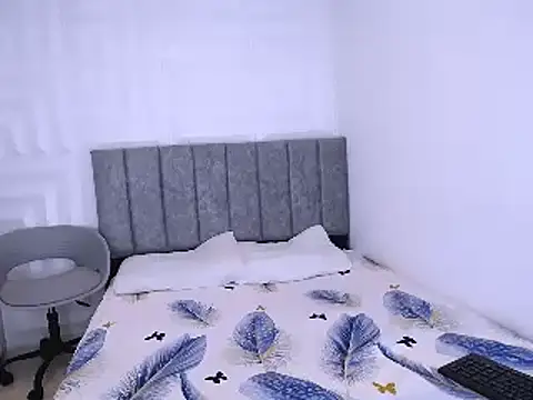 Snapshot of nataly_red chatting on January 2025 05:10:01 PM nataly red online show from January 2025 05:10:01 PM