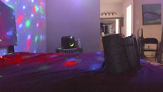 Snapshot of yiauana chatting on February 2026 02:13:02 AM yiauana online show from February 2026 02:13:02 AM