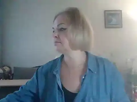 Snapshot of SofiyaPetrova chatting on October 2025 05:08:01 AM SofiyaPetrova online show from October 2025 05:08:01 AM
