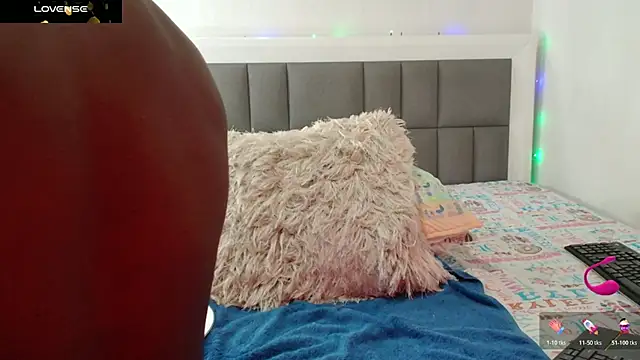 Snapshot of nicolaskan chatting on February 2026 12:37:01 PM nicolaskan online show from February 2026 12:37:01 PM