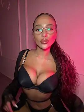 CardiSweetBaby online show from November 2025 08:00:01 PM