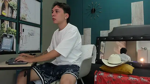 Snapshot of Rhaegal_hot chatting on January 2025 11:41:02 AM Rhaegal hot online show from January 2025 11:41:02 AM