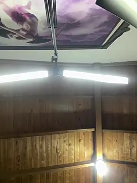 Snapshot of Rhaegal_hot chatting on February 2025 12:09:01 AM Rhaegal hot online show from February 2025 12:09:01 AM