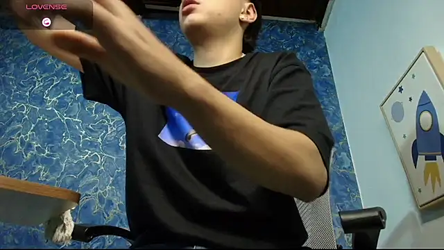 Snapshot of Rhaegal_hot chatting on February 2026 11:05:02 PM Rhaegal hot online show from February 2026 11:05:02 PM