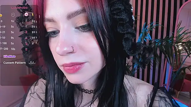 arielabradberry online show from December 2024 05:26:01 PM