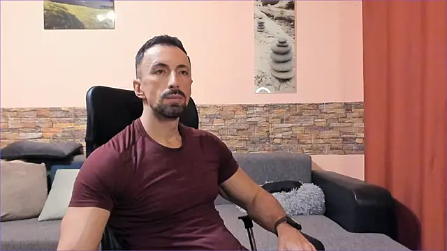 HotHunkTrainer online show from October 2025 07:16:01 AM