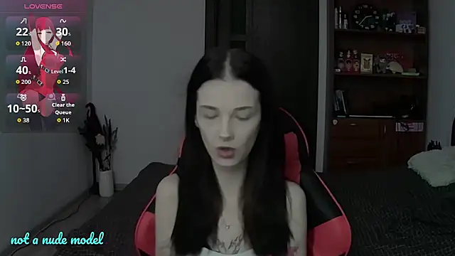 Snapshot of Miya_Dream_UKR chatting on November 2025 12:37:02 PM Miya Dream UKR online show from November 2025 12:37:02 PM