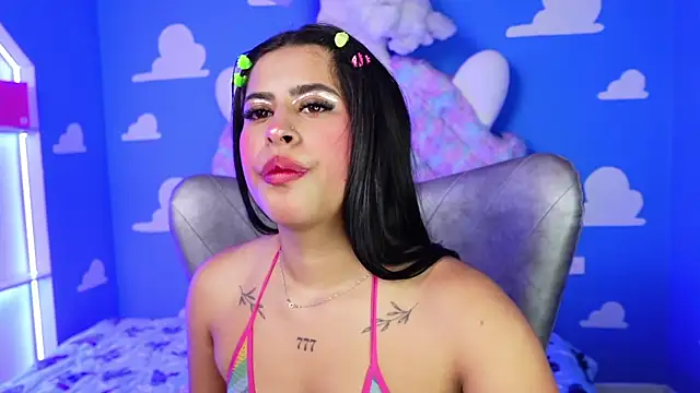 miss romyna online show from June 2026 11:01:01 AM