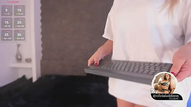 Addison baker online show from February 2025 07:52:02 PM