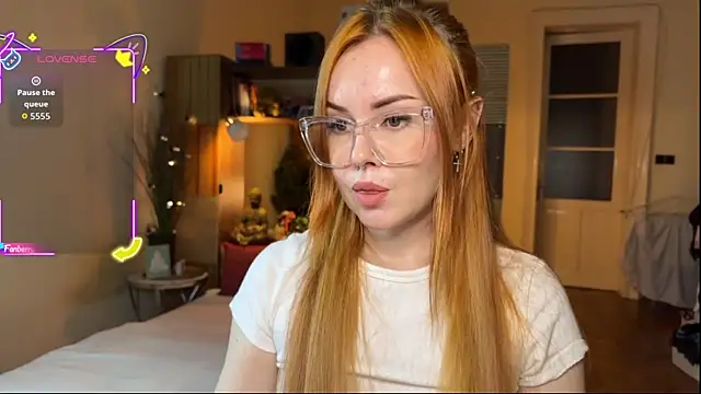 Sargonium999 online show from October 2025 06:19:01 PM