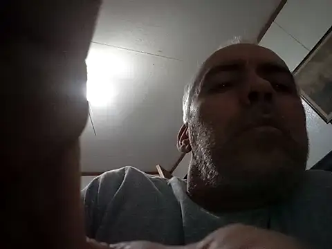 Xoc8  online show from January 2026 06:32:02 PM