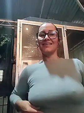 Snapshot of SelenaHouston chatting on February 2026 12:17:01 AM SelenaHouston online show from February 2026 12:17:01 AM