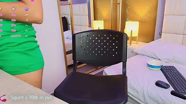 Snapshot of anahi_maite chatting on October 2025 08:30:01 PM anahi maite online show from October 2025 08:30:01 PM