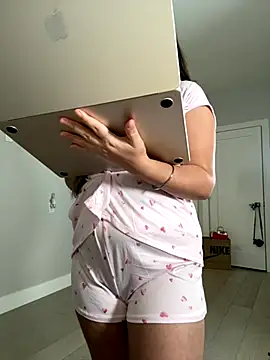 jAsMinE678 online show from November 2025 05:39:01 PM