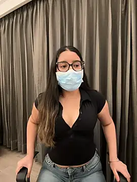 jAsMinE678 online show from May 2026 05:53:02 PM
