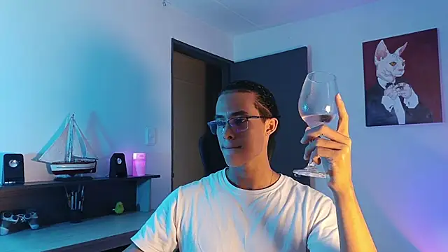 alejo x3 online show from December 2025 01:11:01 AM