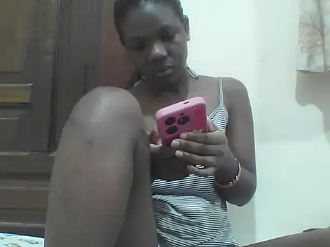 Snapshot of Ebony_Sweetcandy chatting on April 2026 06:34:01 PM Ebony Sweetcandy online show from April 2026 06:34:01 PM