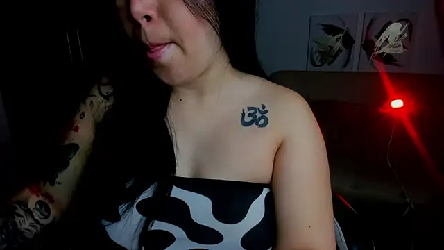 AilynRed online show from March 2026 04:03:01 AM