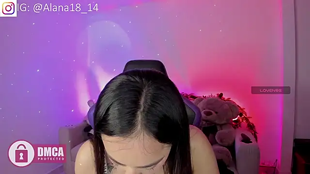 Alana Pherson online show from November 2025 02:32:01 AM