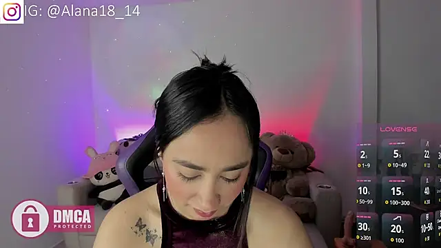 Alana Pherson online show from November 2025 06:04:02 AM