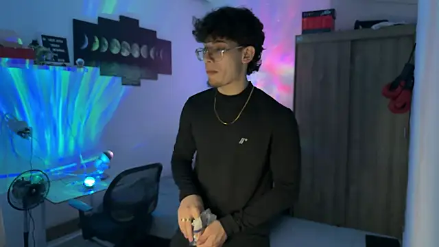 Kisan Smith online show from October 2025 03:29:01 AM