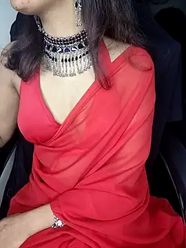 Snapshot of Leeeezzzz_roy chatting on February 2025 08:52:02 PM Leeeezzzz roy online show from February 2025 08:52:02 PM