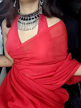 Snapshot of Leeeezzzz_roy chatting on February 2025 12:52:01 AM Leeeezzzz roy online show from February 2025 12:52:01 AM