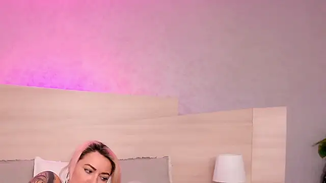 Snapshot of FoxxyClarise chatting on January 2025 10:08:01 AM FoxxyClarise online show from January 2025 10:08:01 AM