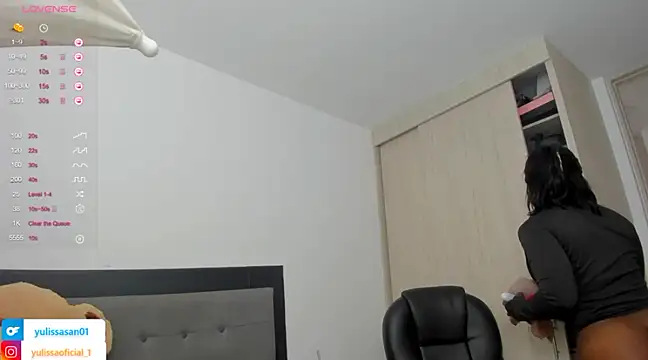 Snapshot of charlotte_tiller chatting on February 2025 07:10:01 PM charlotte tiller online show from February 2025 07:10:01 PM