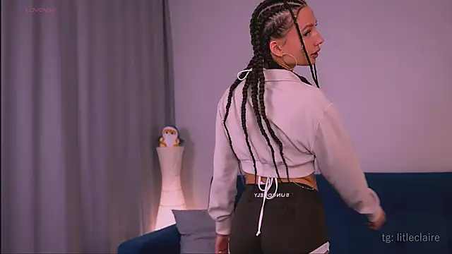 new Claire online show from November 2025 04:07:02 PM